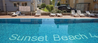 Menada Sunset Beach 4 Apartments