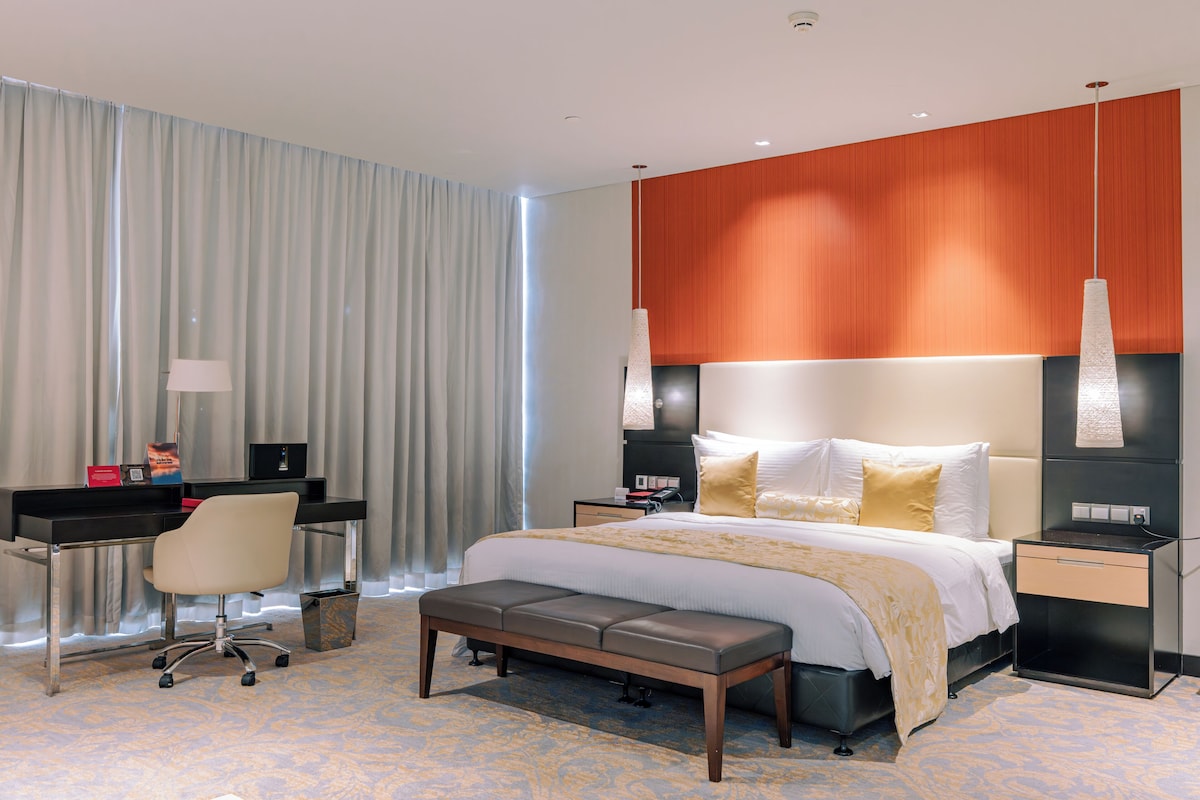 Executive Suite, 1 King Bed, Ocean View