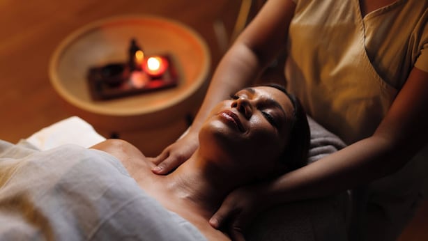 علاجات للجسم، جلسات تدليك الأنسجة العميقة، أقنعة تجميلية للجسم