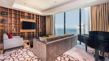Presidential Suite | Living area | 48-inch LED TV with satellite channels, TV
