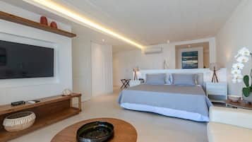 Premium Room | Minibar, in-room safe, blackout curtains, free WiFi