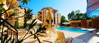 Menada Amadeusz 1 Apartments