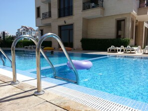 Piscine extérieure (ouverte en saison)