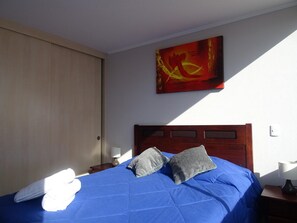 Apartamento estándar, 2 habitaciones (702B) | Caja fuerte, tabla de planchar con plancha, wifi gratis y ropa de cama