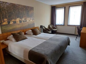 Comfort Room, 2 Single Beds | In-room safe, desk, soundproofing, free WiFi - Hotel Restaurant Talens (Coevorden)