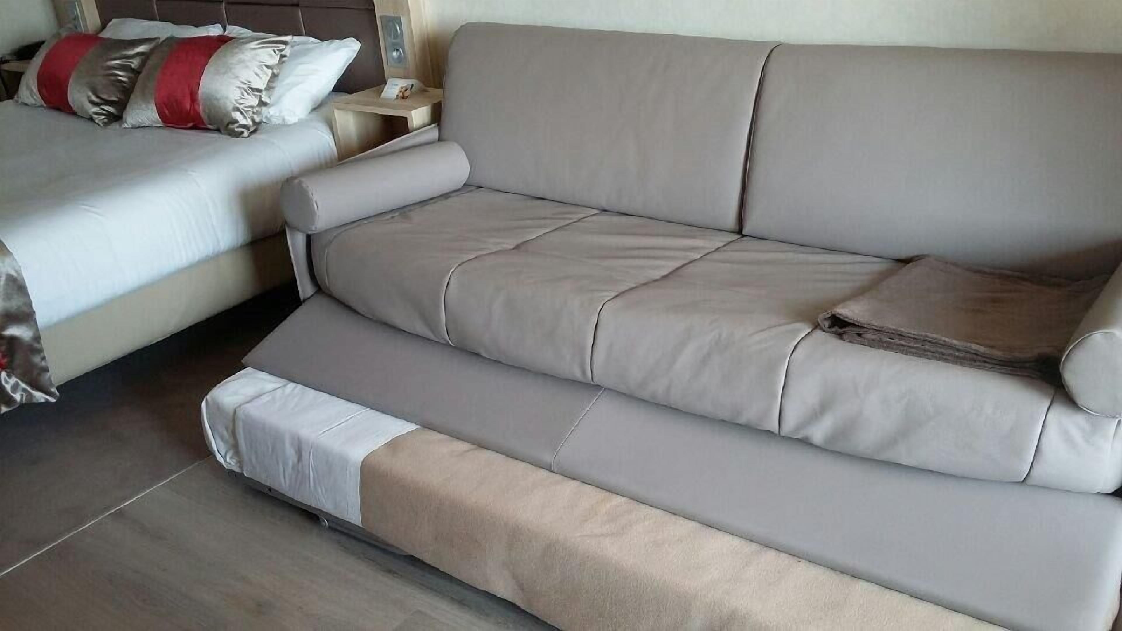 comfort quadruple room | desk, blackout curtains, iron/ironing board, free wifi