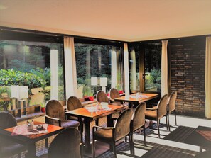 Breakfast area - Waldhotel Porta Westfalica garni (Porta Westfalica)