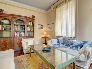 Living area - The Gloria (Rome)