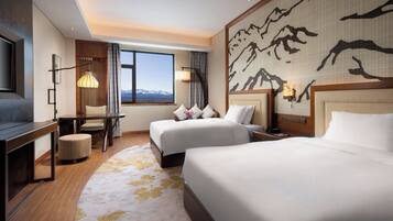 Premium bedding, in-room safe, desk, laptop workspace