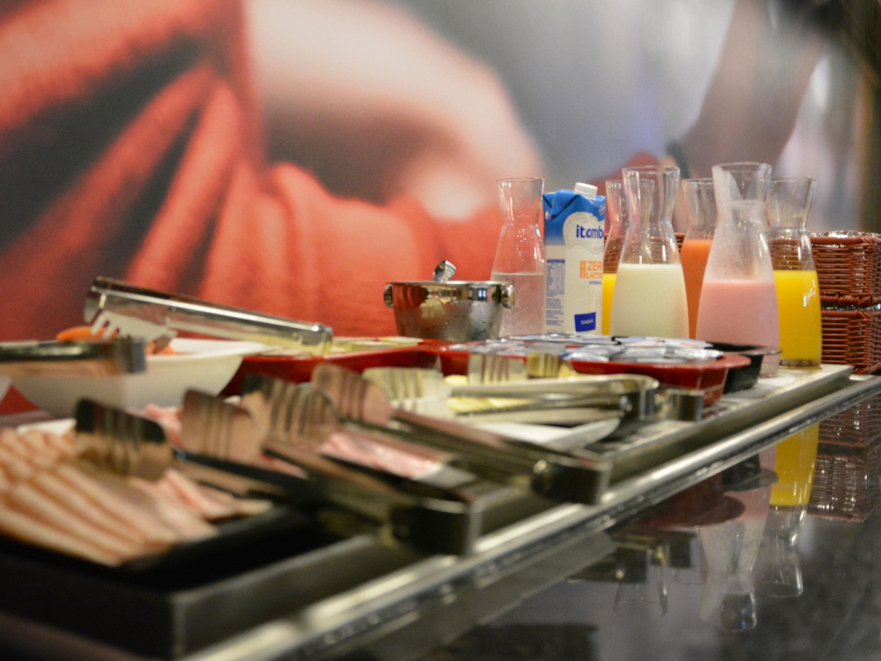 Desayuno buffet diario (BRL 58 por persona)