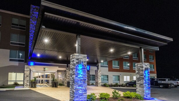 Unclassified image, 1 of 36, button - Holiday Inn Express & Suites Commerce by IHG (Commerce)