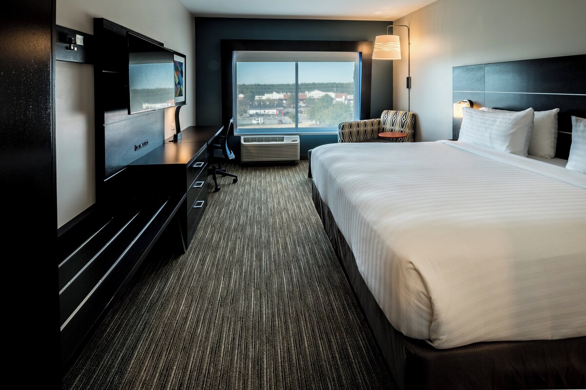 In-room safe, desk, blackout drapes, iron/ironing board