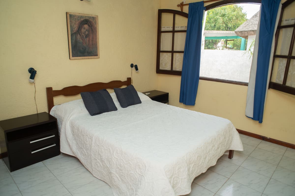 In-room safe, iron/ironing board, free WiFi