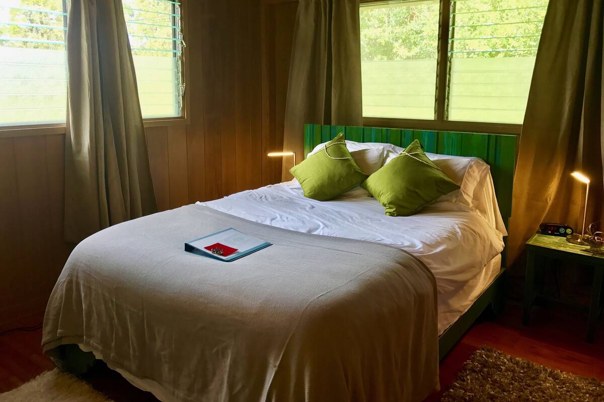 Classic Double Room, 1 Bedroom | 1 bedroom, desk, iron/ironing board, free WiFi