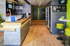 Reception - ibis budget Marseille Vitrolles (Vitrolles)