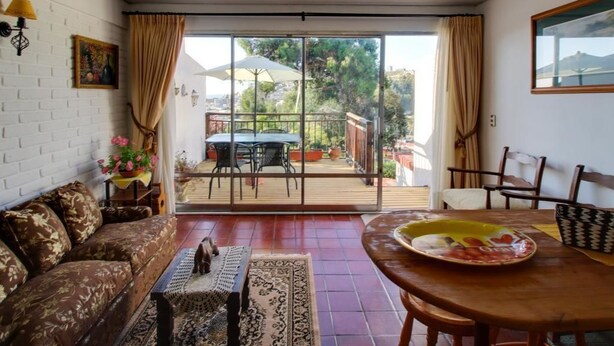 Appartement, 3 chambres | Coin séjour