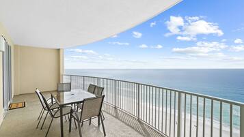 Condo, 2 Bedrooms, Ocean View (1504) | Balcony