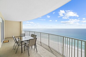 Condo, 2 habitaciones, vista al océano (1504) | Balcón
