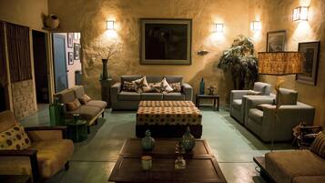 Sala de estar en el lobby