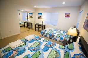 Quadruple Room, 2 Double Beds, Private Bathroom | Desk, iron/ironing board, free WiFi, bed sheets