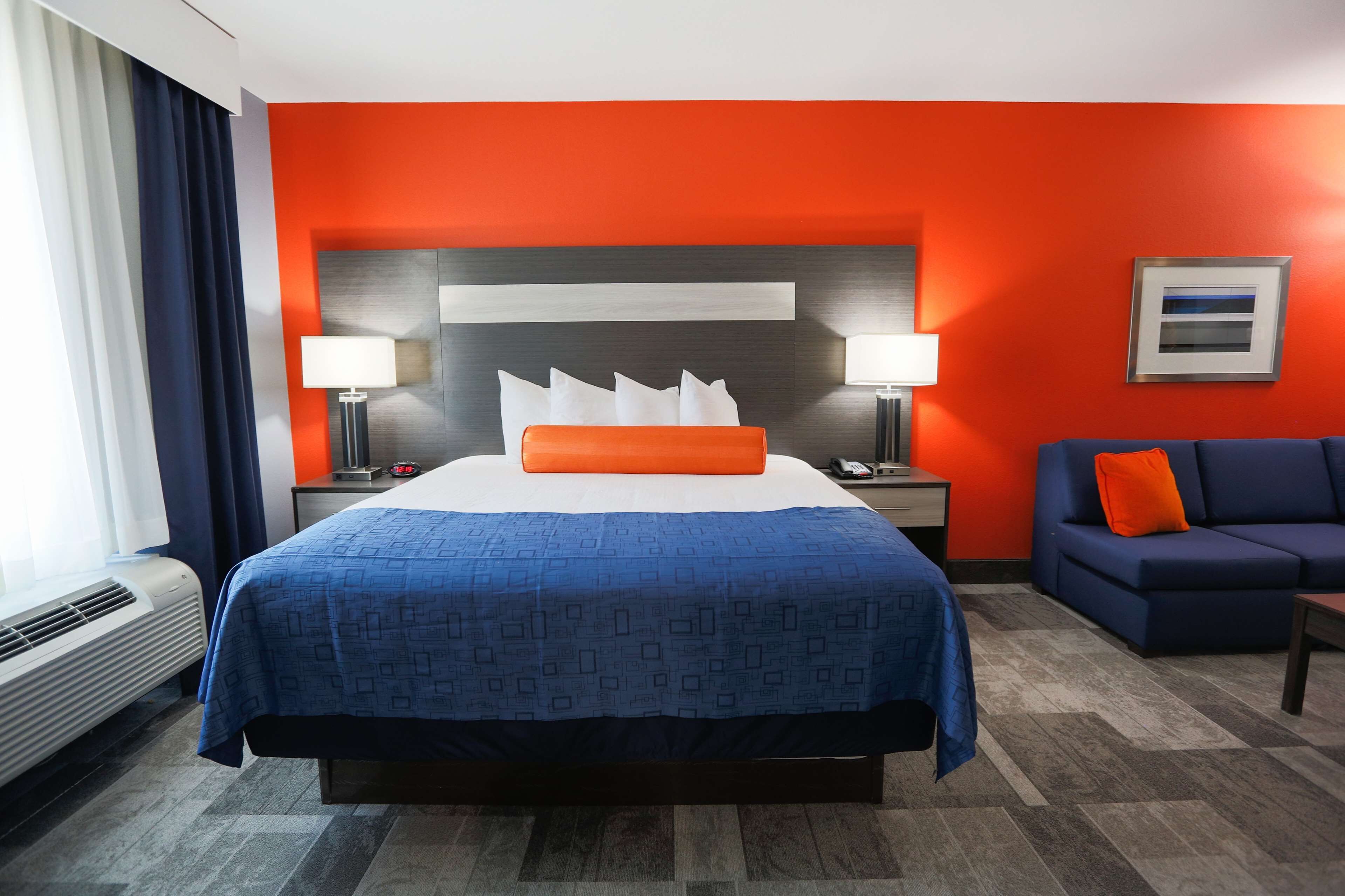 suite, multiple beds, non smoking, kitchenette | premium bedding, pillow-top beds, in-room safe, desk