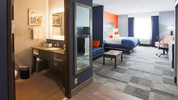 1 bedroom, premium bedding, pillowtop beds, in-room safe