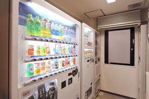 Vending machine - Sanco Inn Nagoya Fushimi (Nagoya)