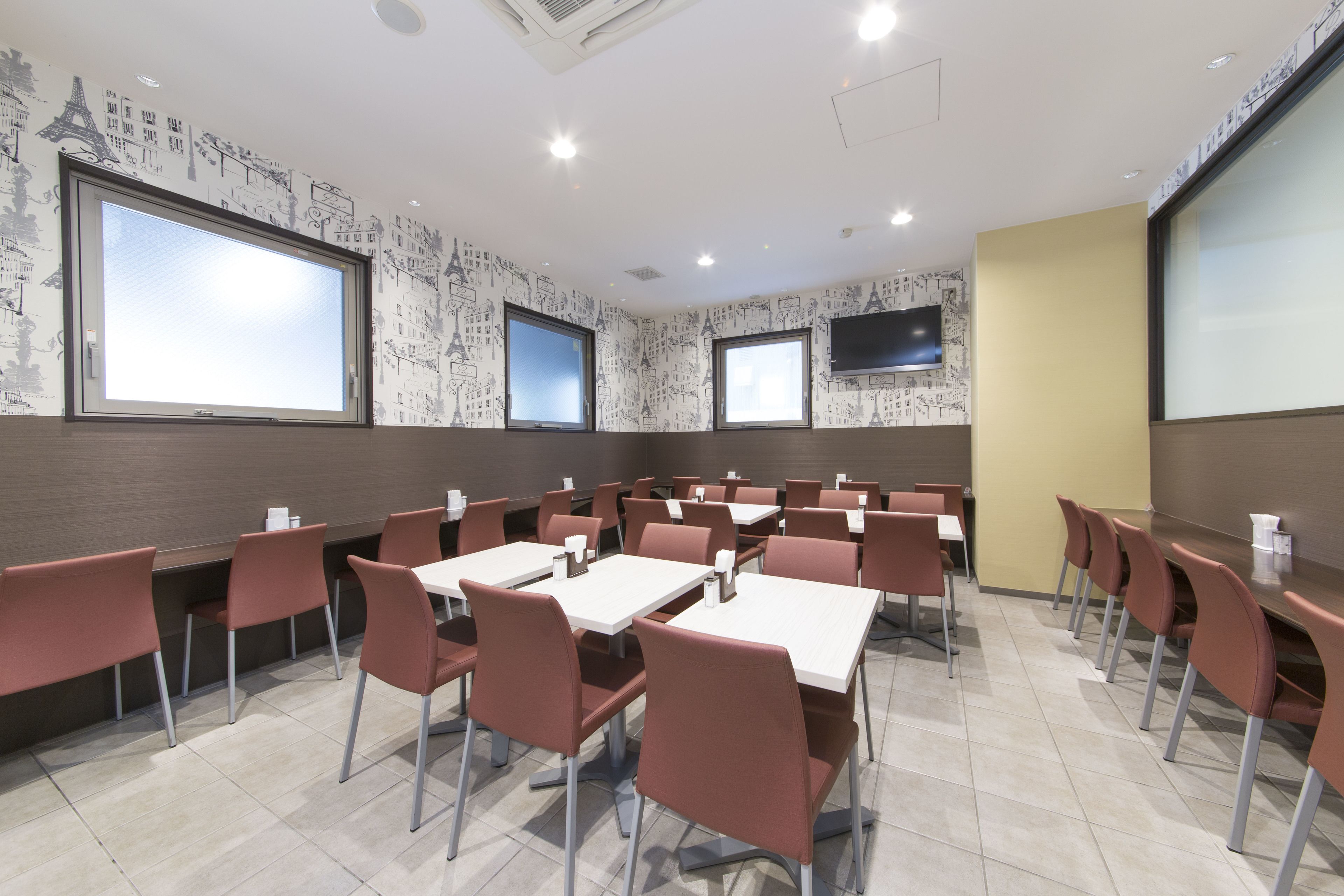 daily buffet breakfast (jpy 1430 per person)