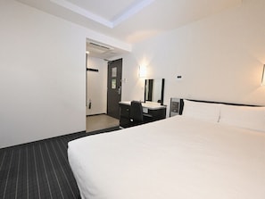 Deluxe Double Room, Non Smoking | Desk, blackout drapes, iron/ironing board, free WiFi - Sanco Inn Nagoya Fushimi (Nagoya)