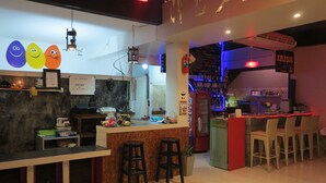 Unclassified image, 4 of 29, button - Jellybean Krabi Inn - Hostel (Krabi)