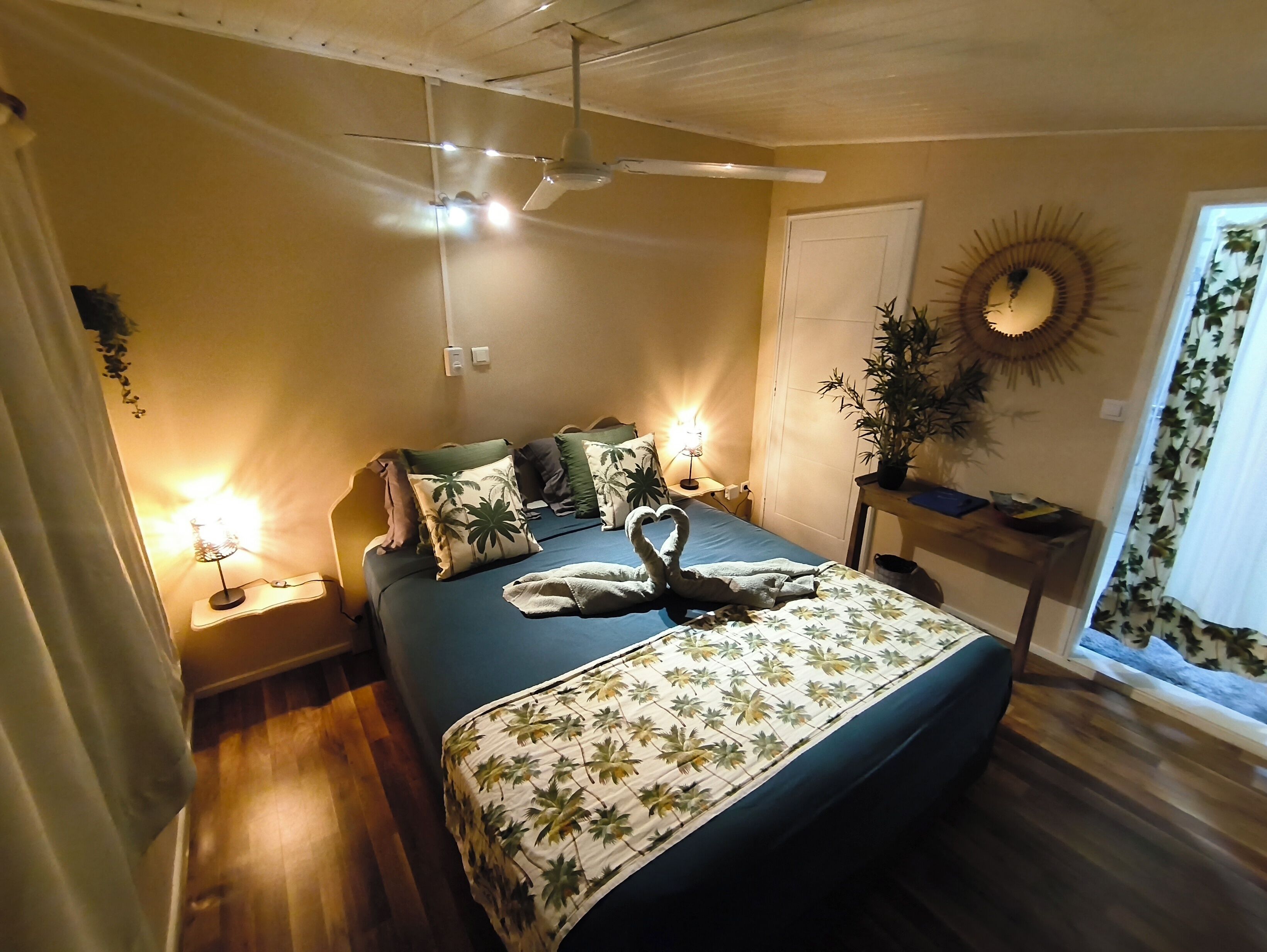 Traditional-Doppelzimmer, mit Bad, Gartenblick (Tipanier) | Betten mit Memory-Foam-Matratzen, individuell dekoriert
