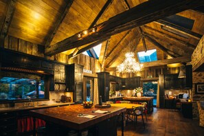 Fridge, oven, stovetop, dishwasher - Mahu Whenua (Treble Cone)