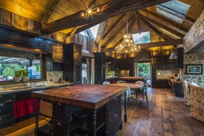 Dining - Mahu Whenua (Treble Cone)