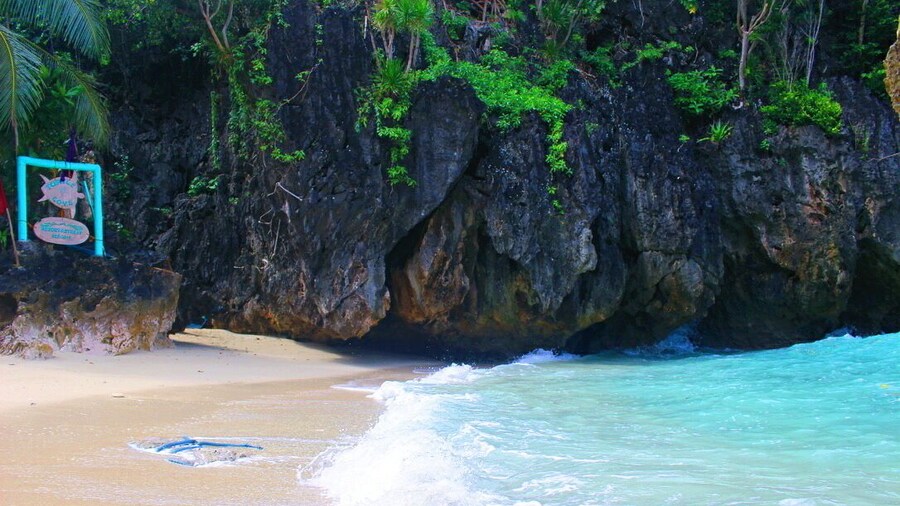 Turtle Cove Island Resort