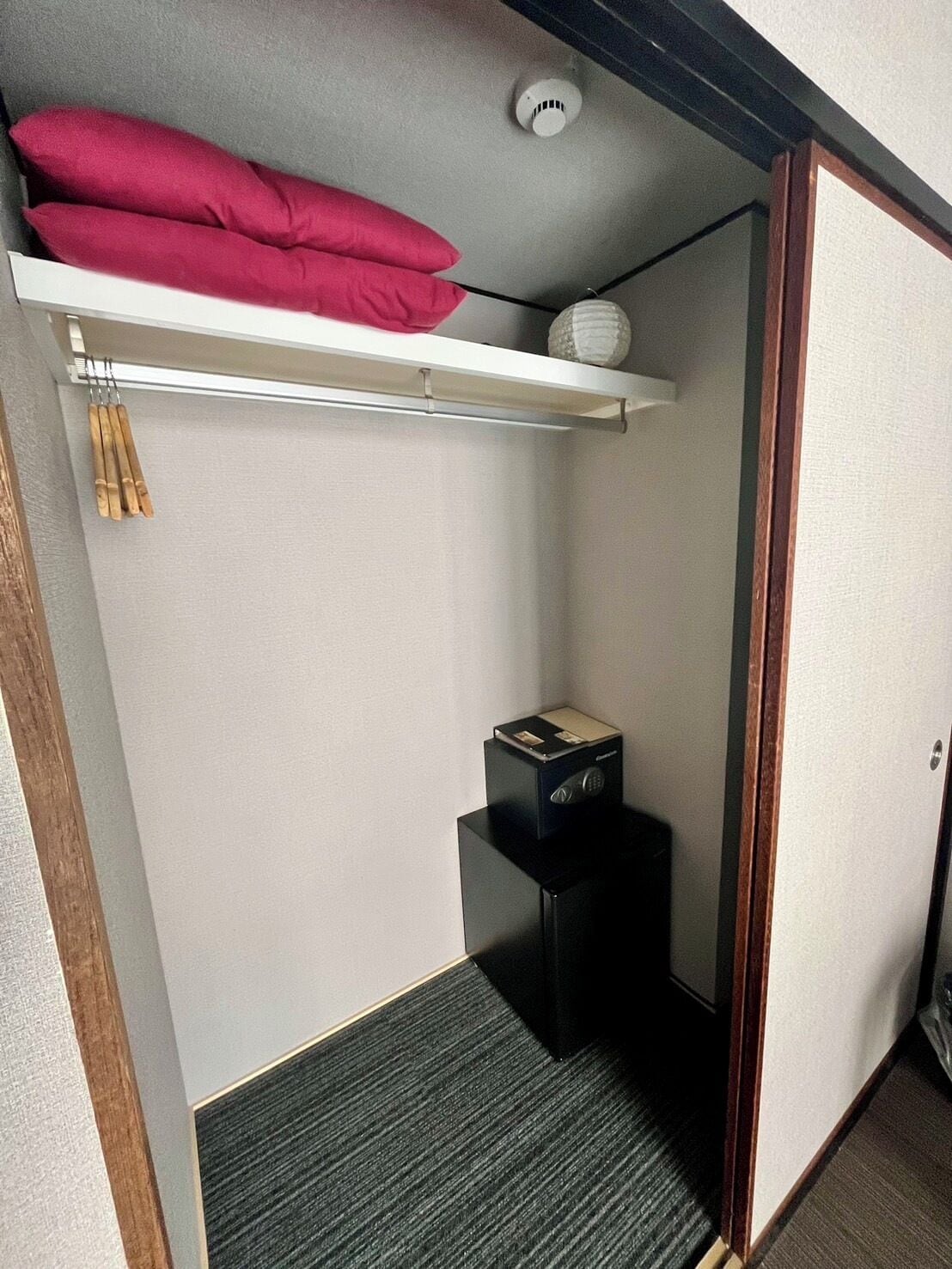 comfort double room, 1 double bed | in-room safe, blackout curtains, free wifi, bed sheets