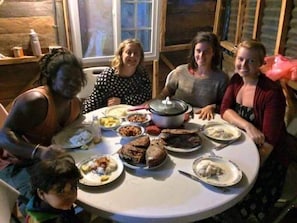 Breakfast area - Roots Hostel (Hornito)