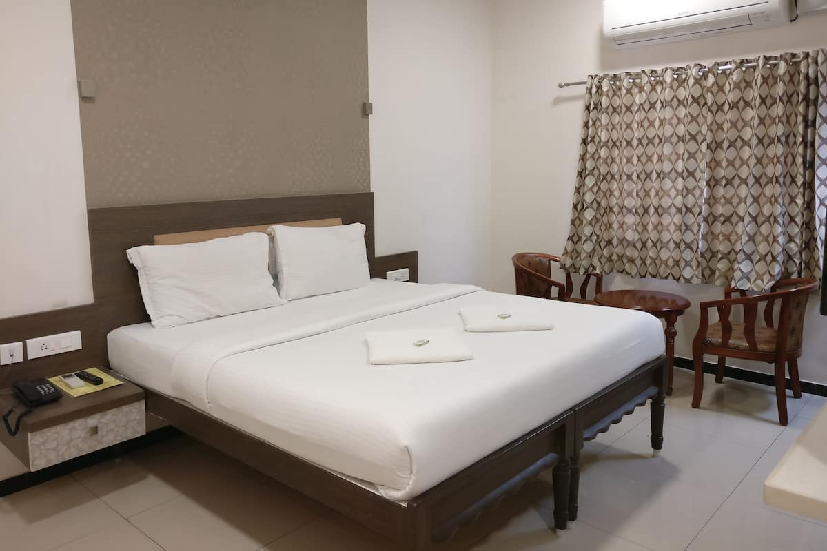 Egyptian cotton sheets, premium bedding, memory foam beds