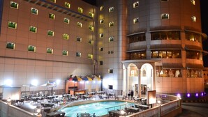 Outdoor pool - Canary Beach Hotel (Yanbu)