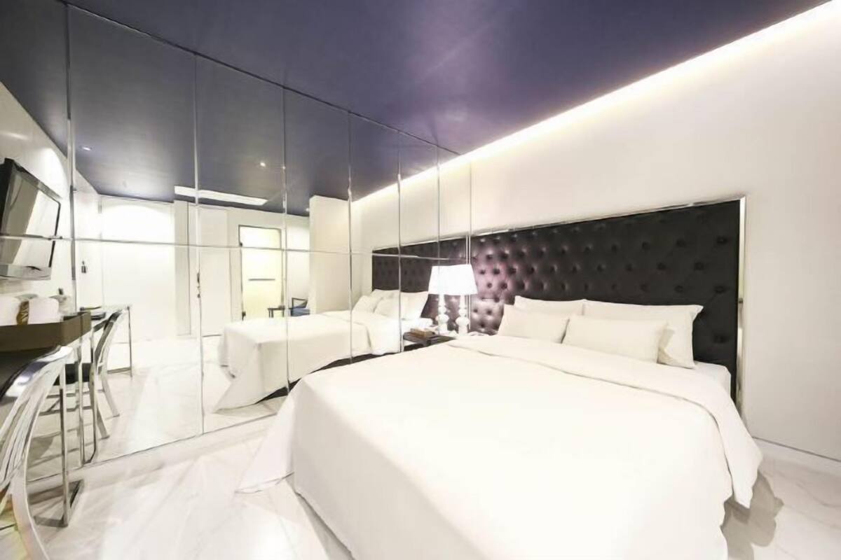 Ropa de cama de alta calidad, insonorización y wifi gratis