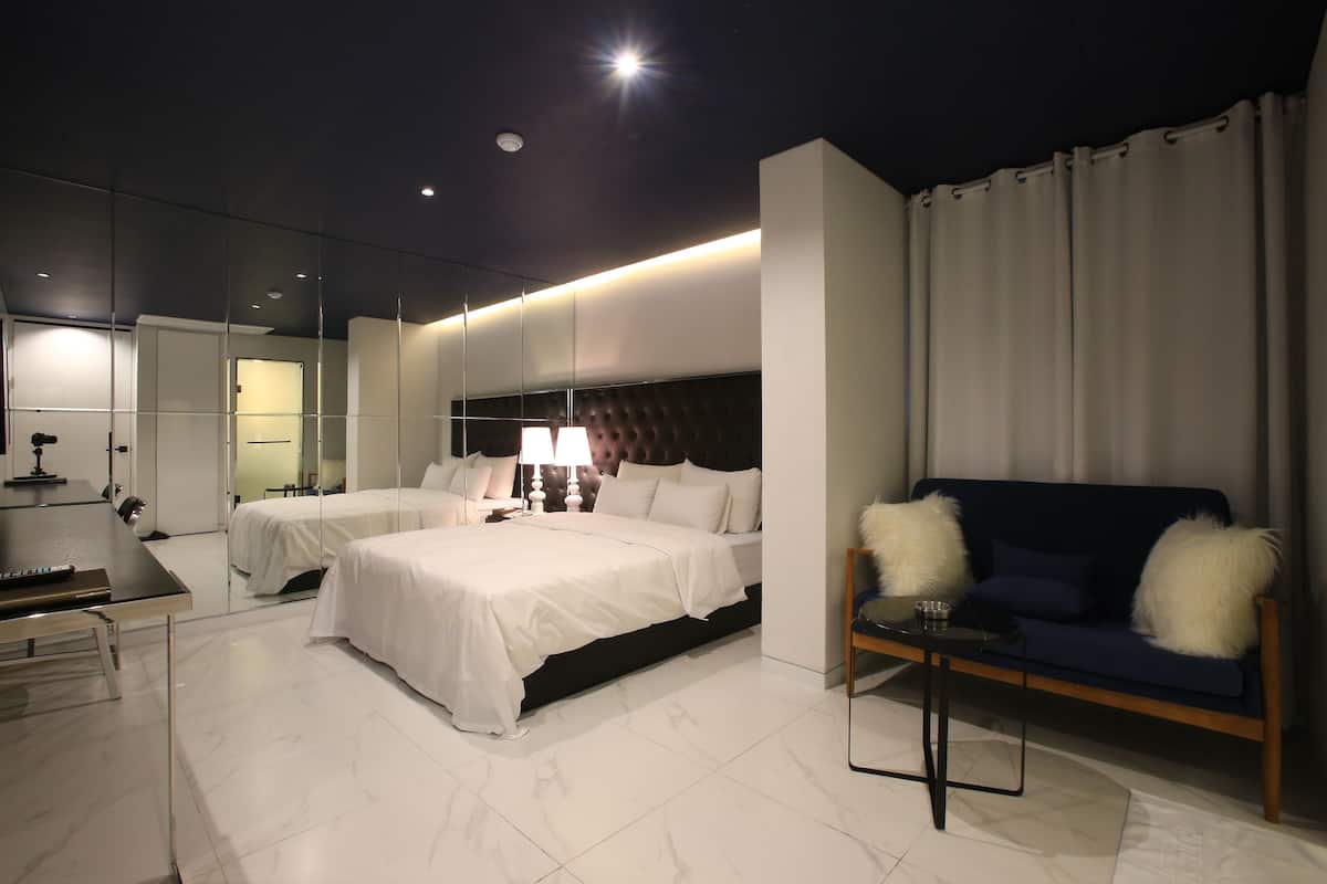 Ropa de cama de alta calidad, insonorización y wifi gratis