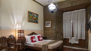 Habitación familiar | Escritorio, tabla de planchar con plancha, camas extra y wifi gratis