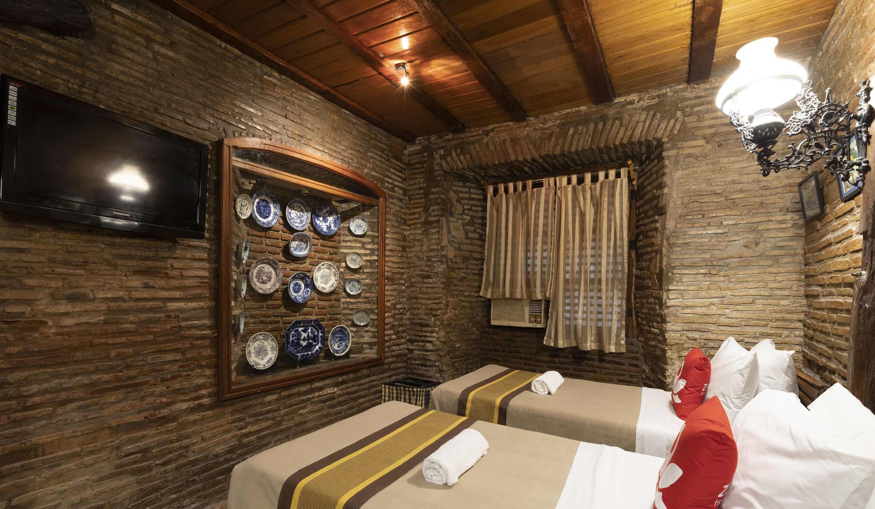 書桌、熨斗/熨衣板、折疊床/加床、免費無線上網