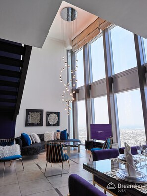 Superior Duplex, 5 Bedrooms | Premium bedding, pillowtop beds, in-room safe, individually decorated - Dream Inn 48 Burj Gate Skyline View (Dubai)