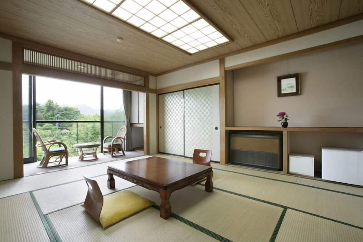 Traditionelt værelse (Japanese Style for 5) | Pengeskab på værelset