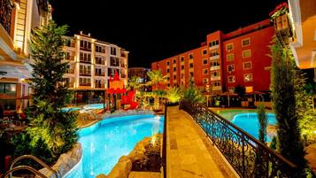 Piscina externa sazonal