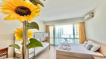 Classic Studio | WiFi, bed sheets