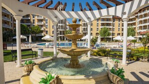 Garden - Menada Royal Sun Apartments (Sunny Beach)