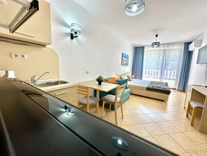 Classic Studio, Park View | WiFi, bed sheets - Menada Royal Sun Apartments (Sunny Beach)
