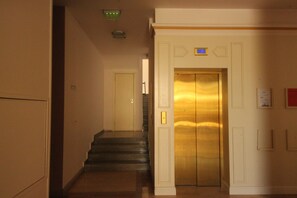 Staircase - Menada Aphrodite Palace Apartments (Sunny Beach)