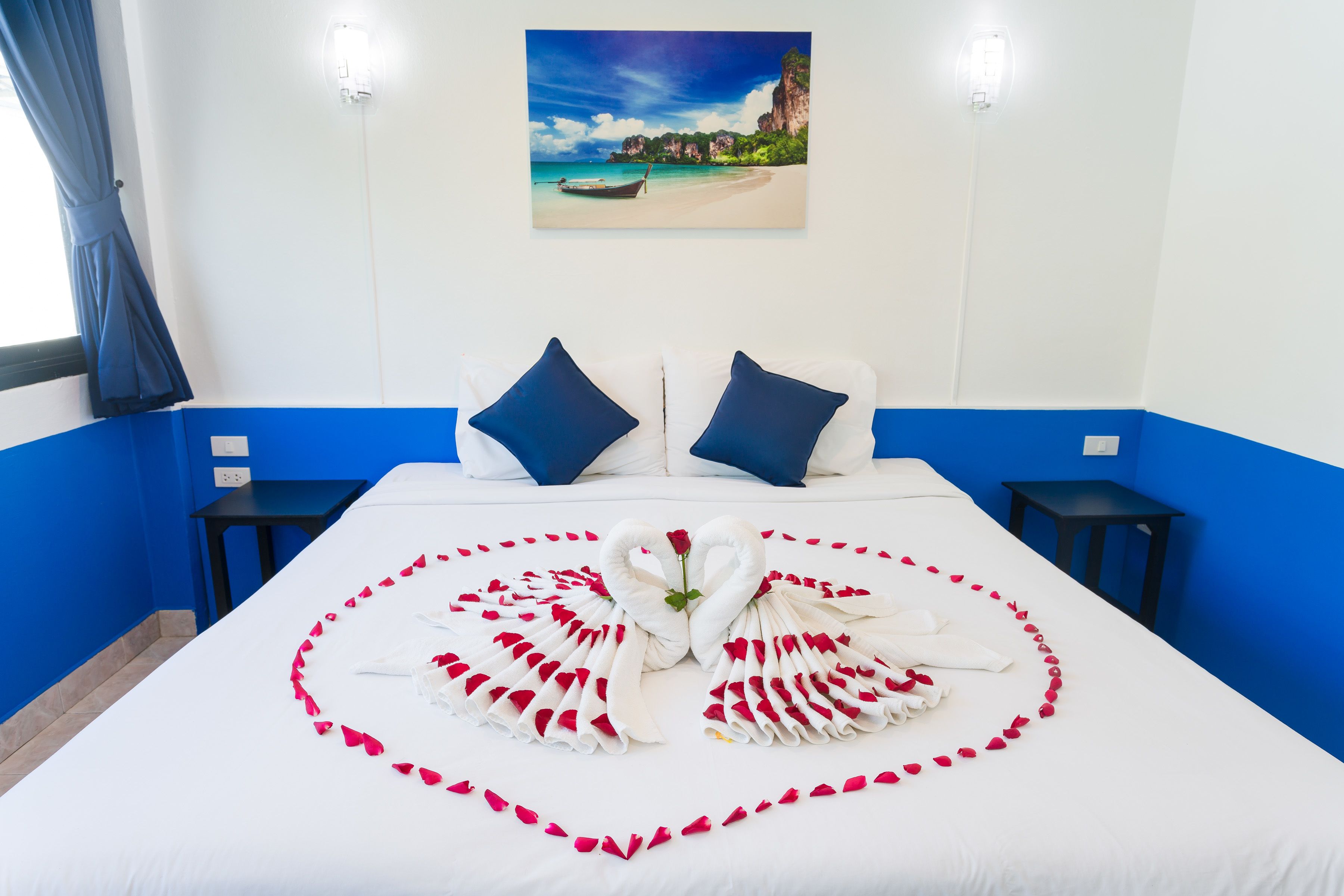 Double Room | In-room safe, desk, iron/ironing board, free WiFi